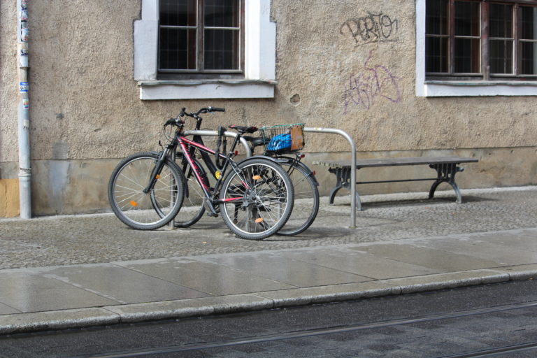 Anfrage zu den Auswirkungen der Einbeziehung von Fahrradabstellanlagen in die Stellplatzsatzung