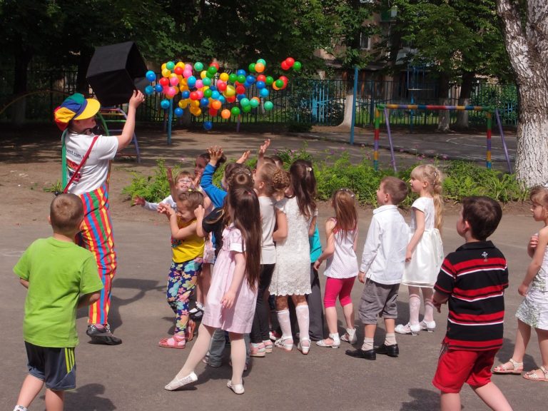 Anfrage zur Eröffnung einer neuen Kindertageseinrichtung auf dem Dach des Halleschen Einkaufsparks (HEP)